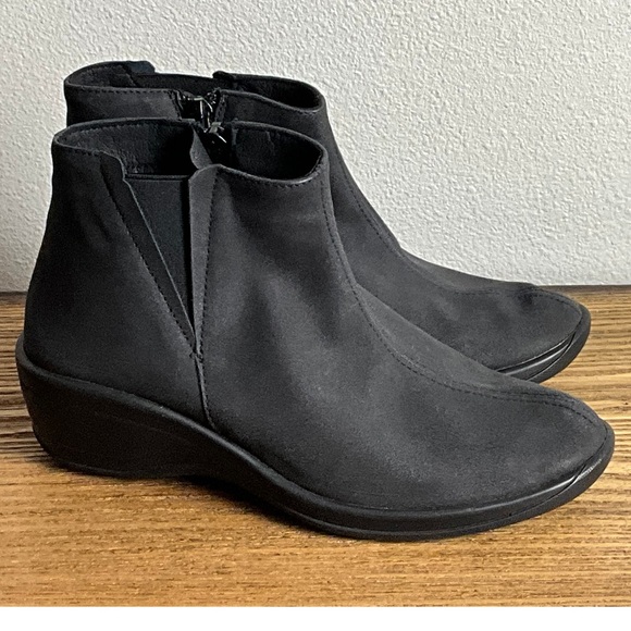 Luana Black Ankle Boot, New in Box, EU Size 42 - Picture 2 of 6